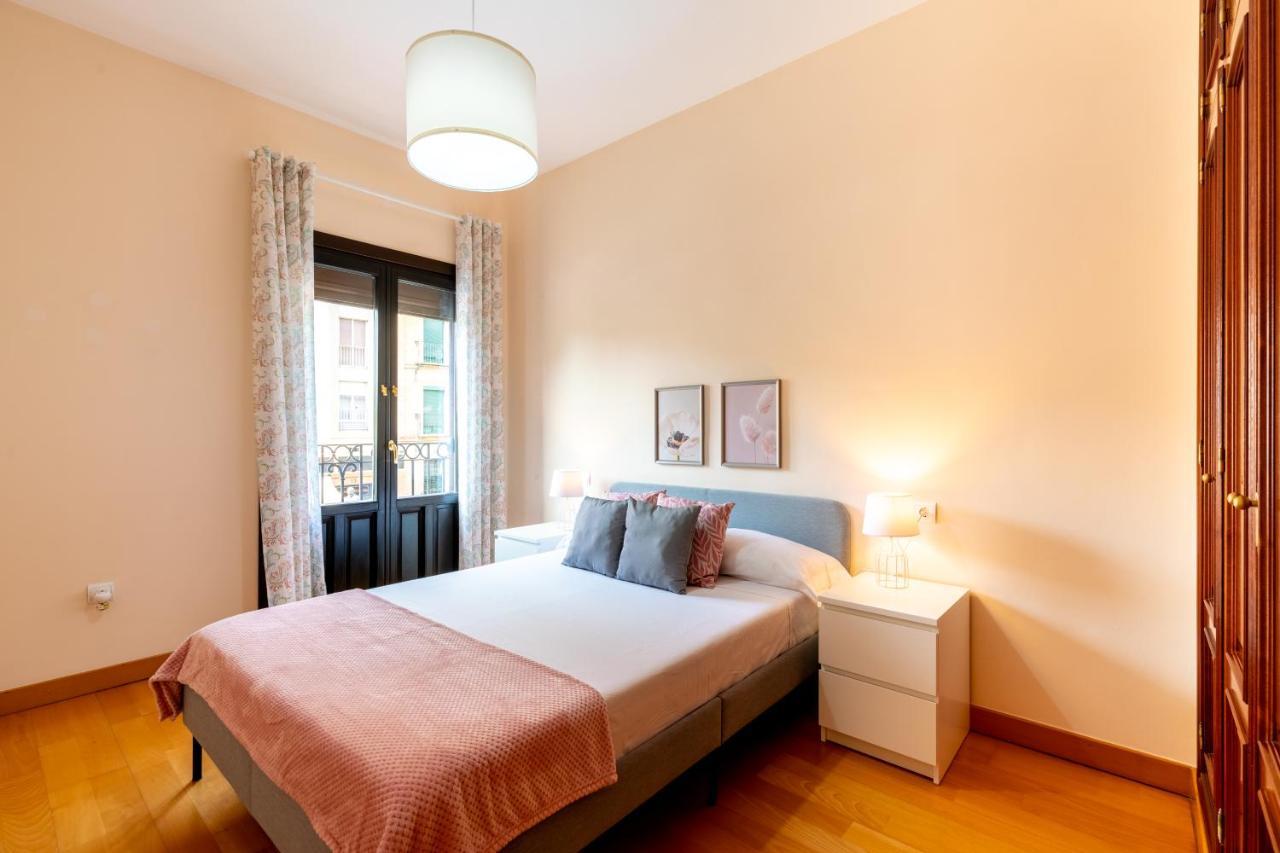 Center Of Seville! Luxury Apartment In Sevillian Manor House! Extérieur photo